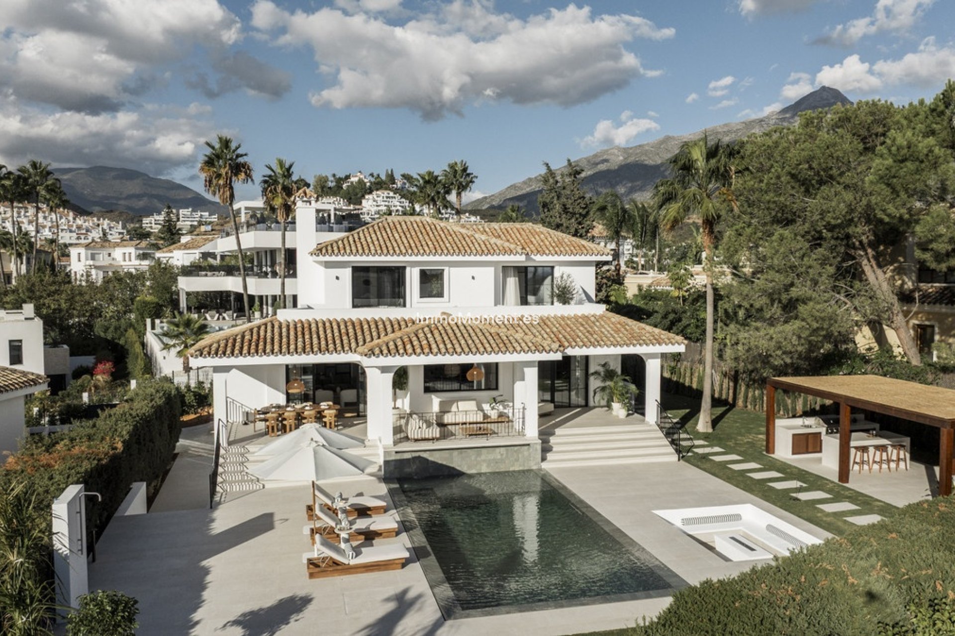 Wiederverkauf - Freistehende Villa - Marbella - Nueva Andalucía