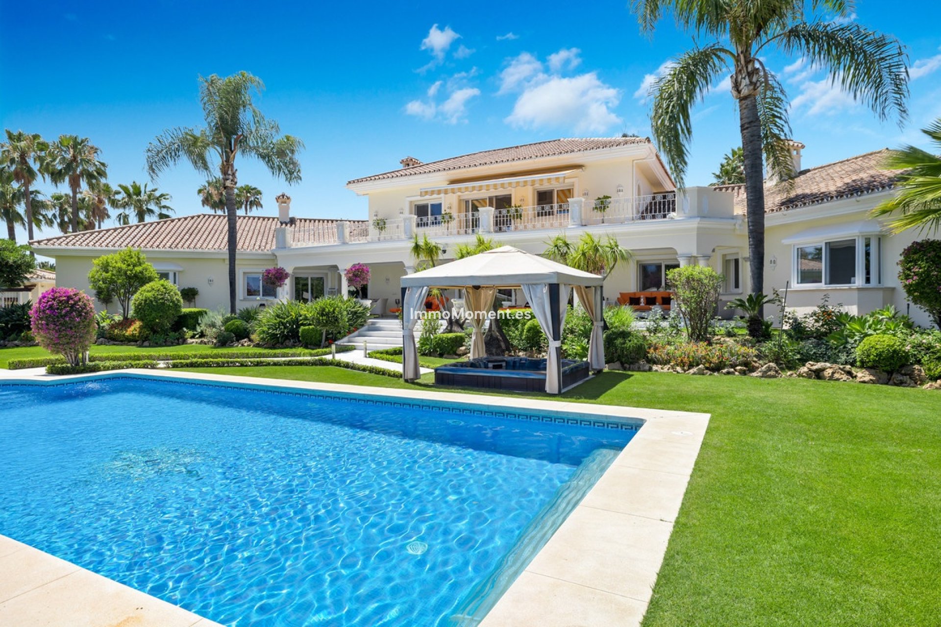 Wiederverkauf - Freistehende Villa - Marbella - Nueva Andalucía