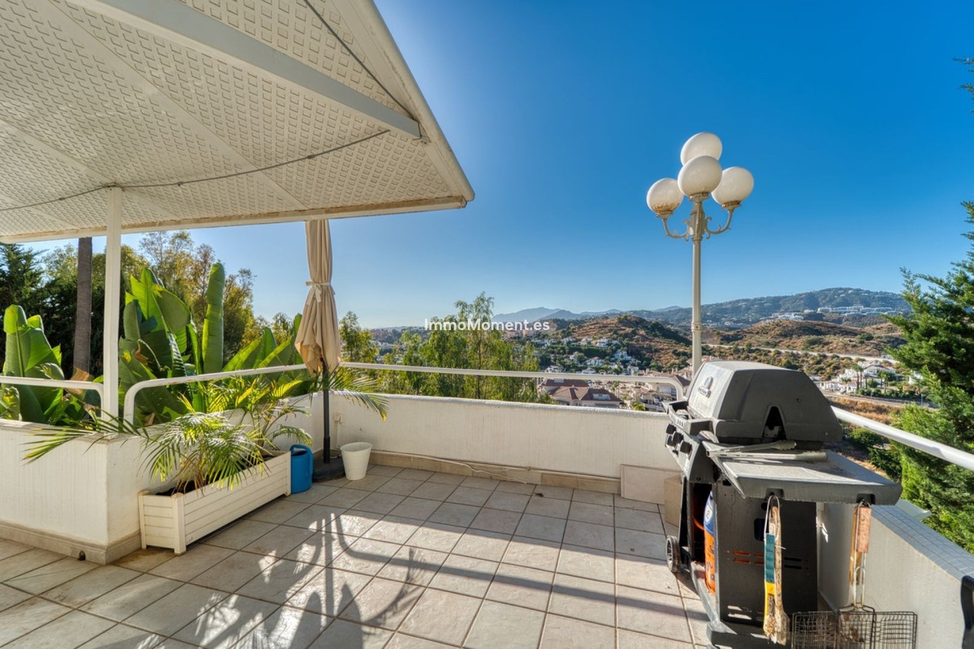 Wiederverkauf - Freistehende Villa - Marbella - Nueva Andalucía