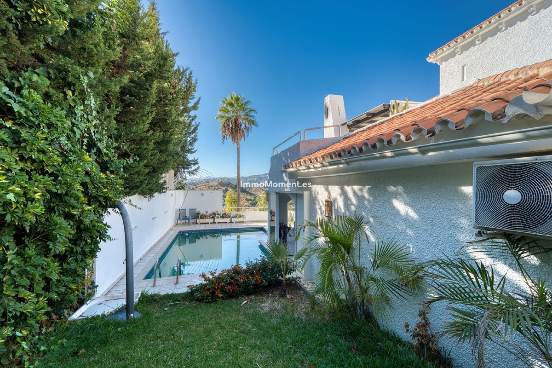 Wiederverkauf - Freistehende Villa - Marbella - Nueva Andalucía