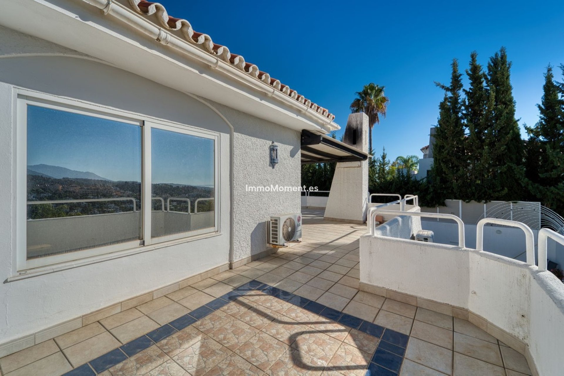 Wiederverkauf - Freistehende Villa - Marbella - Nueva Andalucía