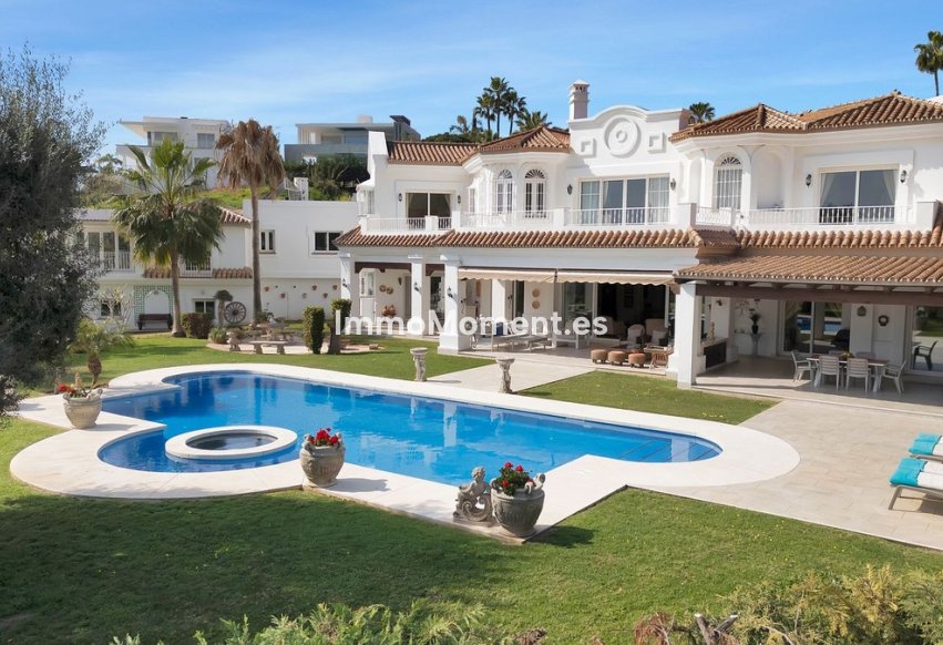 Wiederverkauf - Freistehende Villa - Marbella - Nueva Andalucía