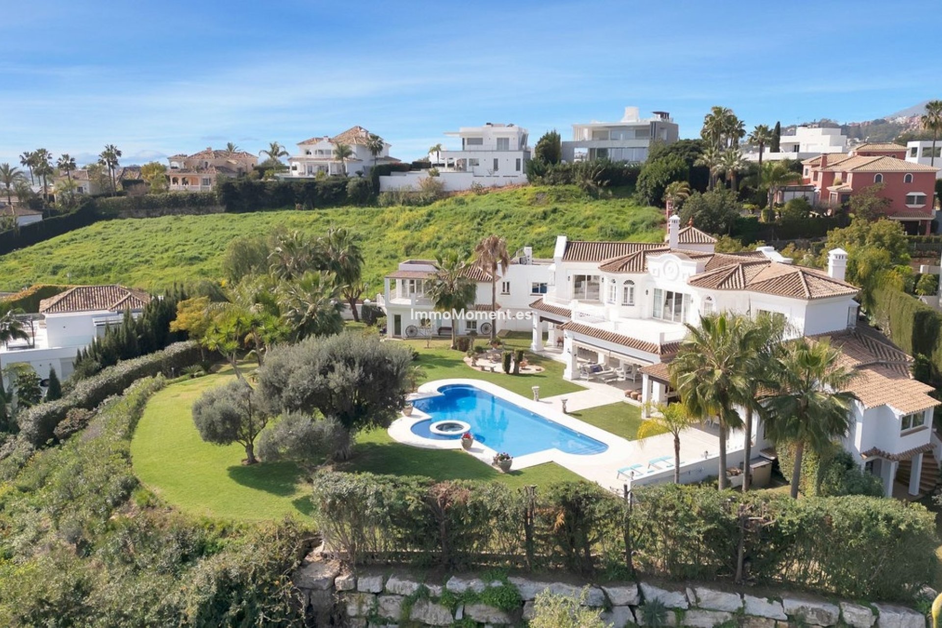 Wiederverkauf - Freistehende Villa - Marbella - Nueva Andalucía