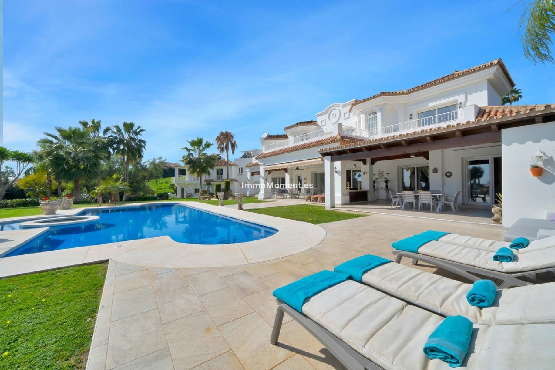 Wiederverkauf - Freistehende Villa - Marbella - Nueva Andalucía