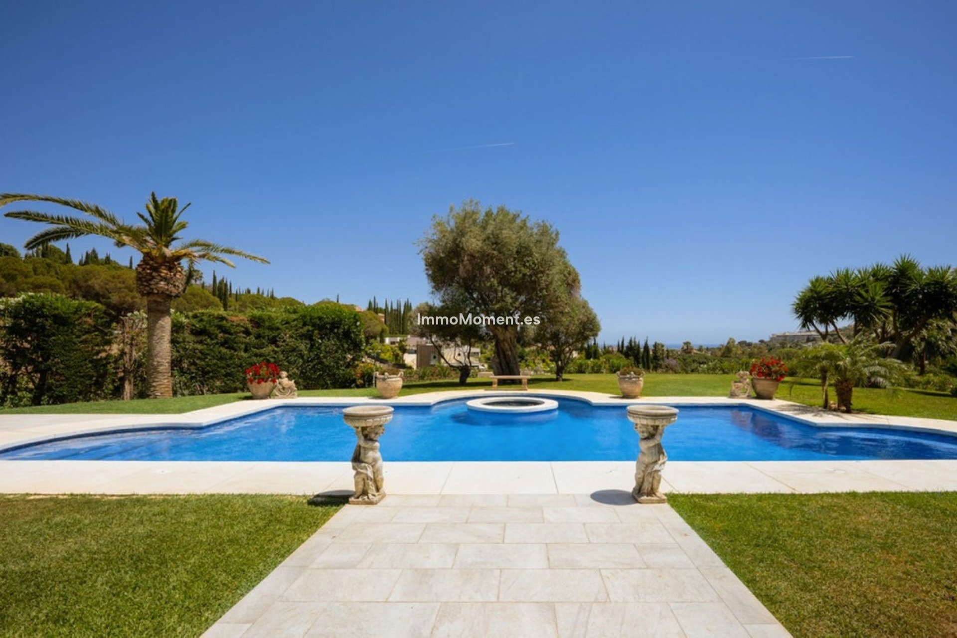 Wiederverkauf - Freistehende Villa - Marbella - Nueva Andalucía