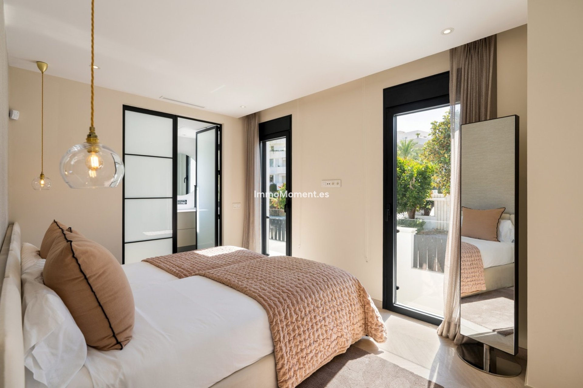 Wiederverkauf - Freistehende Villa - Marbella - Nueva Andalucía