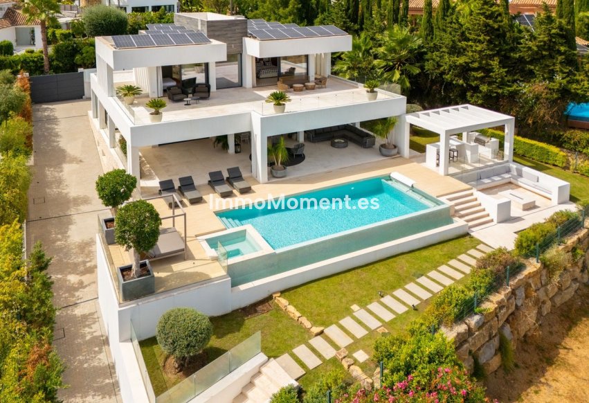 Wiederverkauf - Freistehende Villa - Marbella - Nueva Andalucía