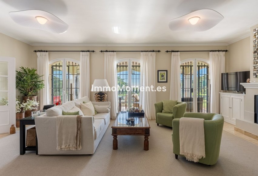 Wiederverkauf - Freistehende Villa - Marbella - Nueva Andalucía