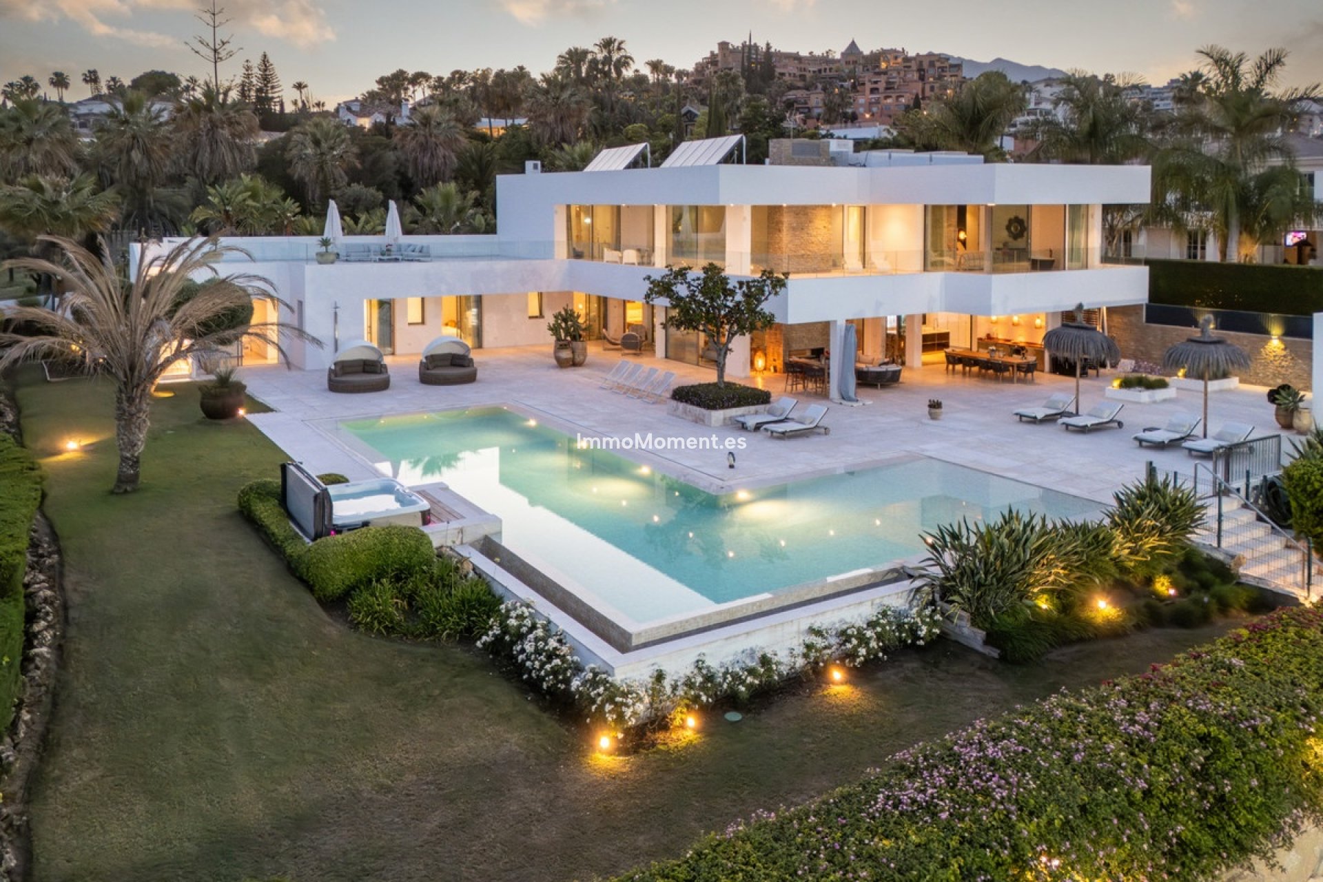 Wiederverkauf - Freistehende Villa - Marbella - Nueva Andalucía