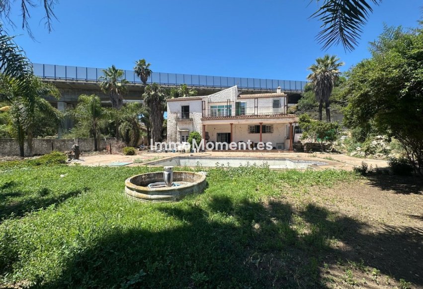 Wiederverkauf - Freistehende Villa - Marbella - Nueva Andalucía