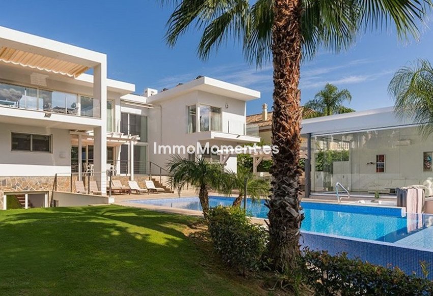 Wiederverkauf - Freistehende Villa - Marbella - Nueva Andalucía