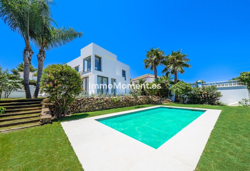 Wiederverkauf - Freistehende Villa - Marbella - Nueva Andalucía