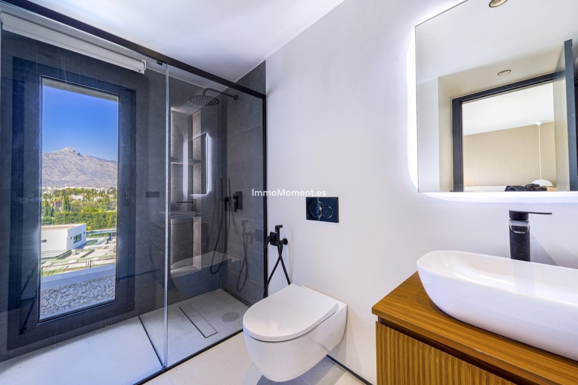 Wiederverkauf - Freistehende Villa - Marbella - Nueva Andalucía