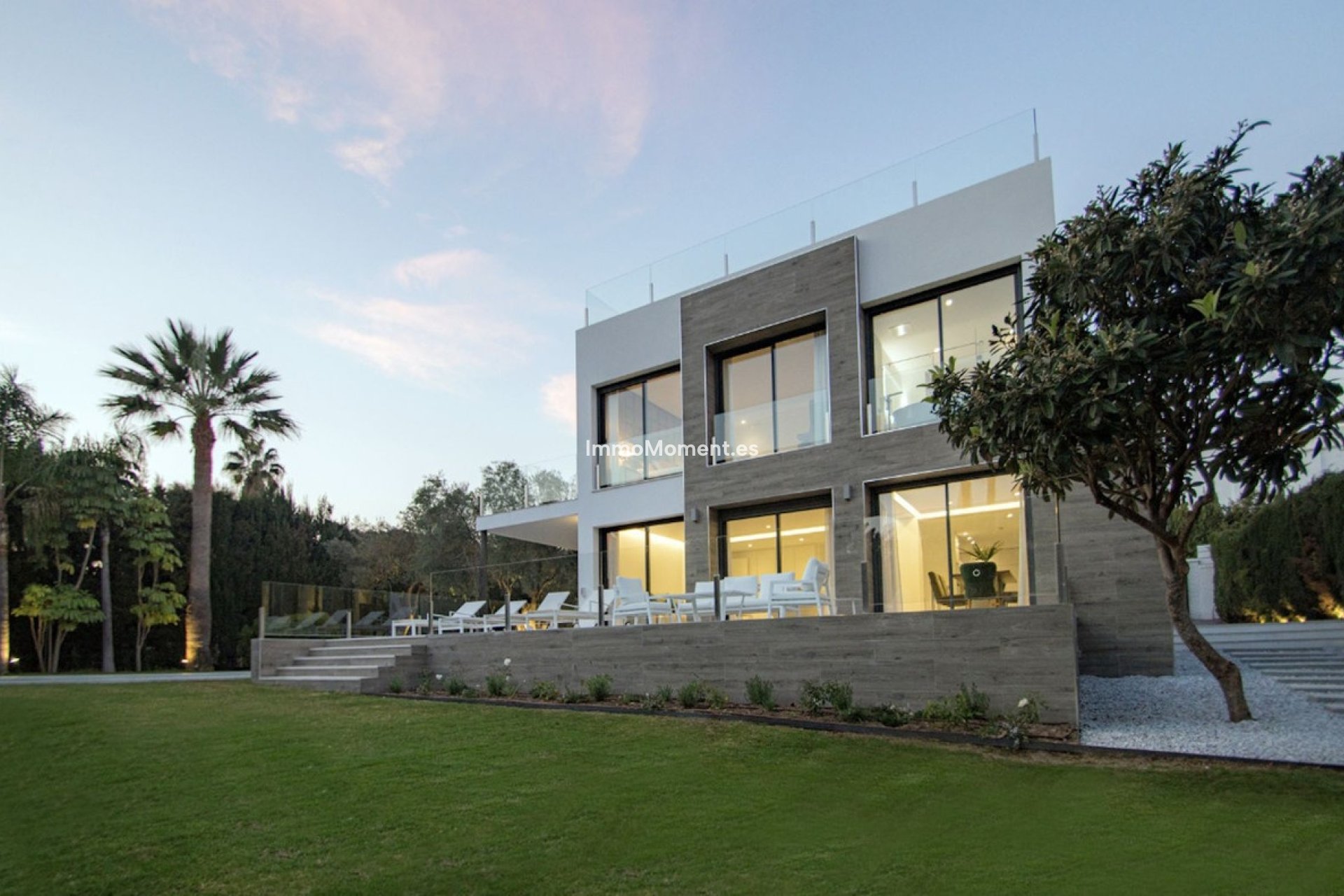 Wiederverkauf - Freistehende Villa - Marbella - Nueva Andalucía