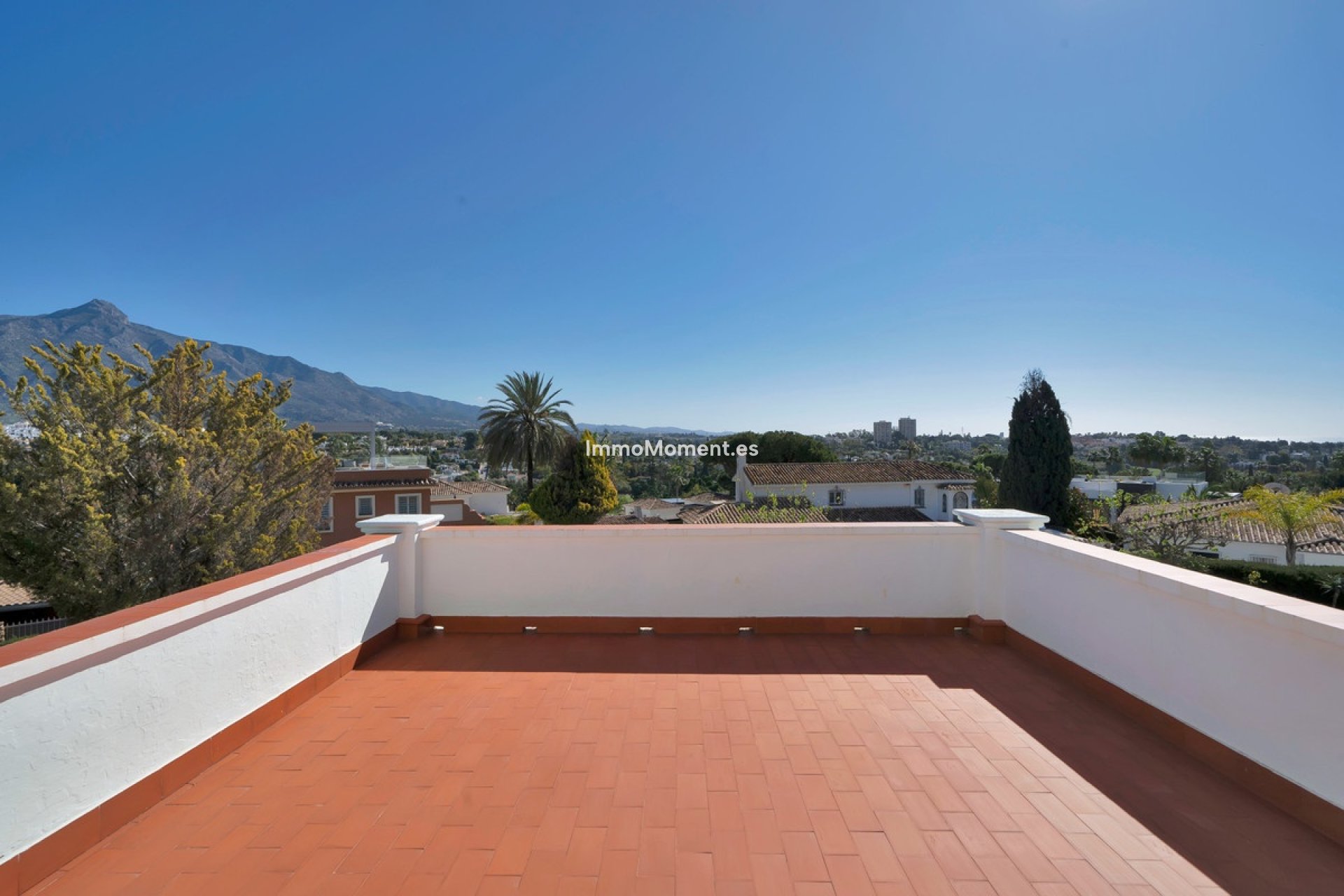 Wiederverkauf - Freistehende Villa - Marbella - Nueva Andalucía