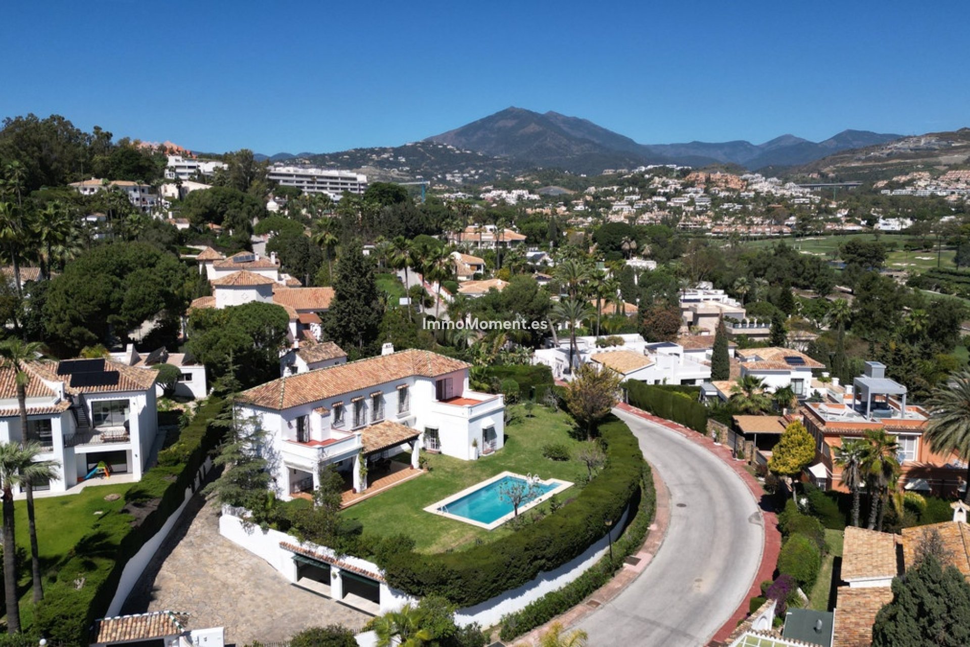 Wiederverkauf - Freistehende Villa - Marbella - Nueva Andalucía