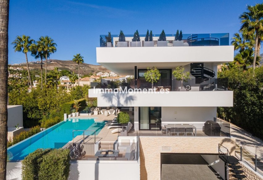 Wiederverkauf - Freistehende Villa - Marbella - Nueva Andalucía