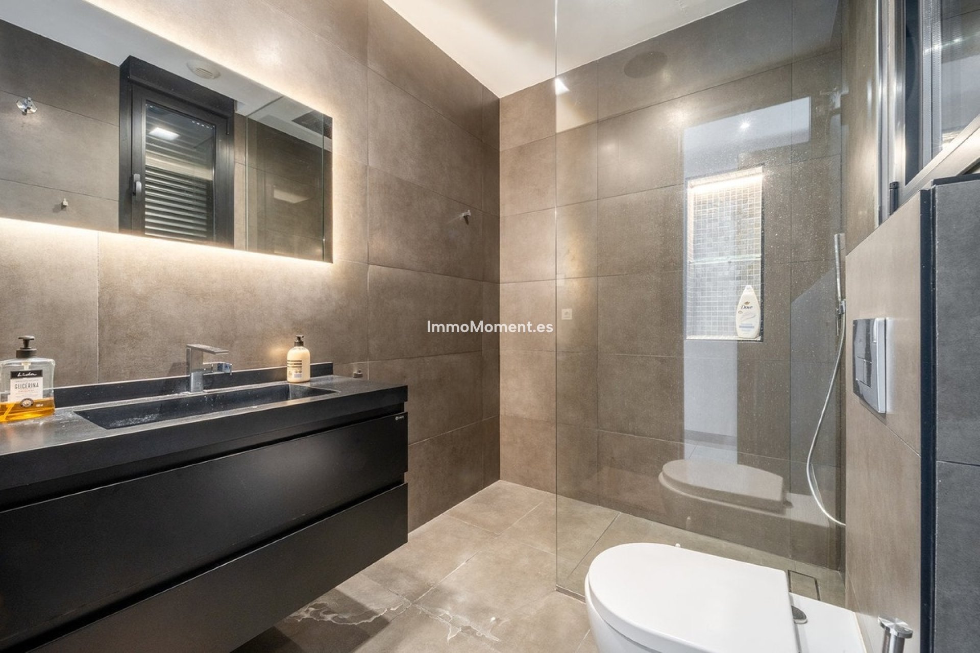 Wiederverkauf - Freistehende Villa - Marbella - Nueva Andalucía