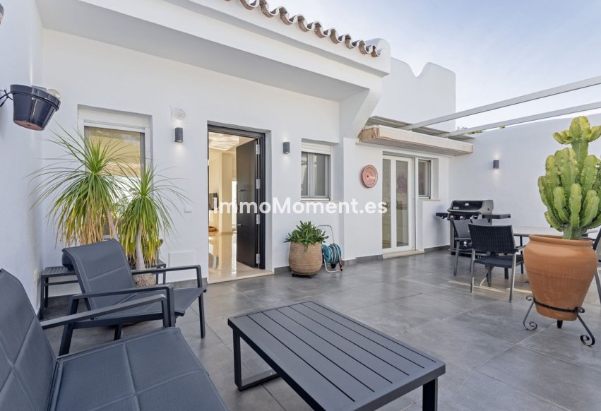 Wiederverkauf - Freistehende Villa - Marbella - Nueva Andalucía
