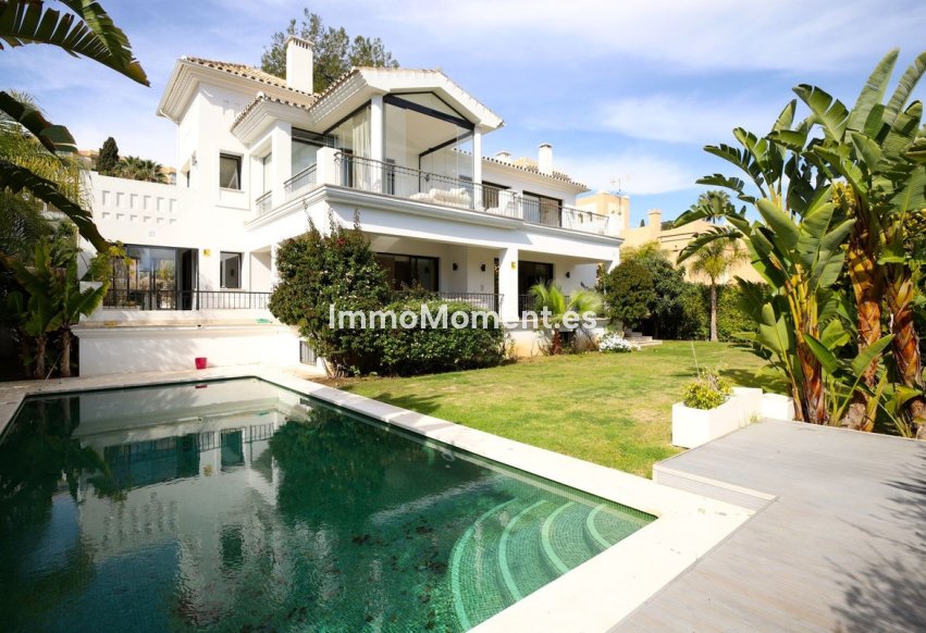 Wiederverkauf - Freistehende Villa - Marbella - Nueva Andalucía