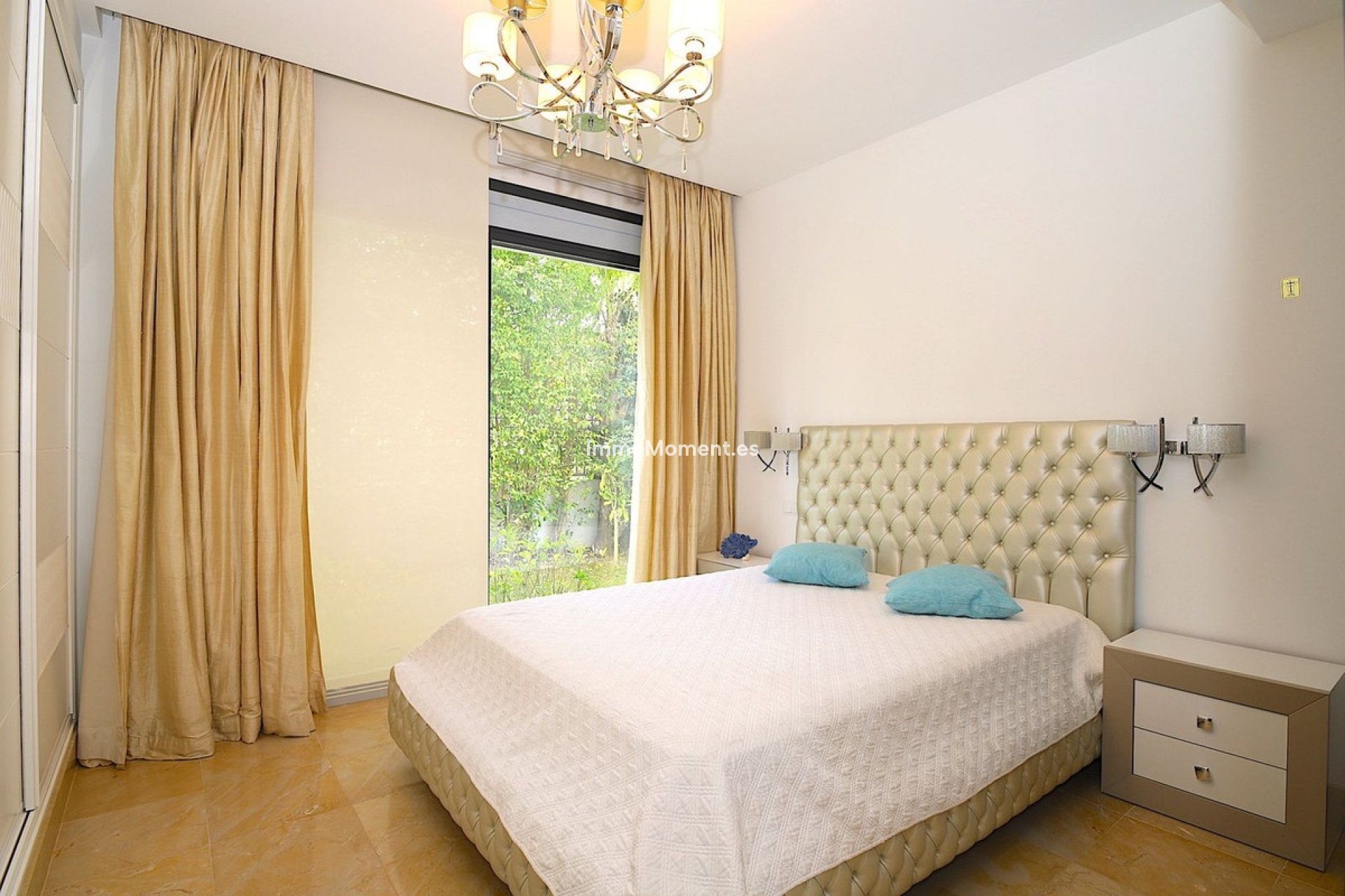 Wiederverkauf - Freistehende Villa - Marbella - Nueva Andalucía