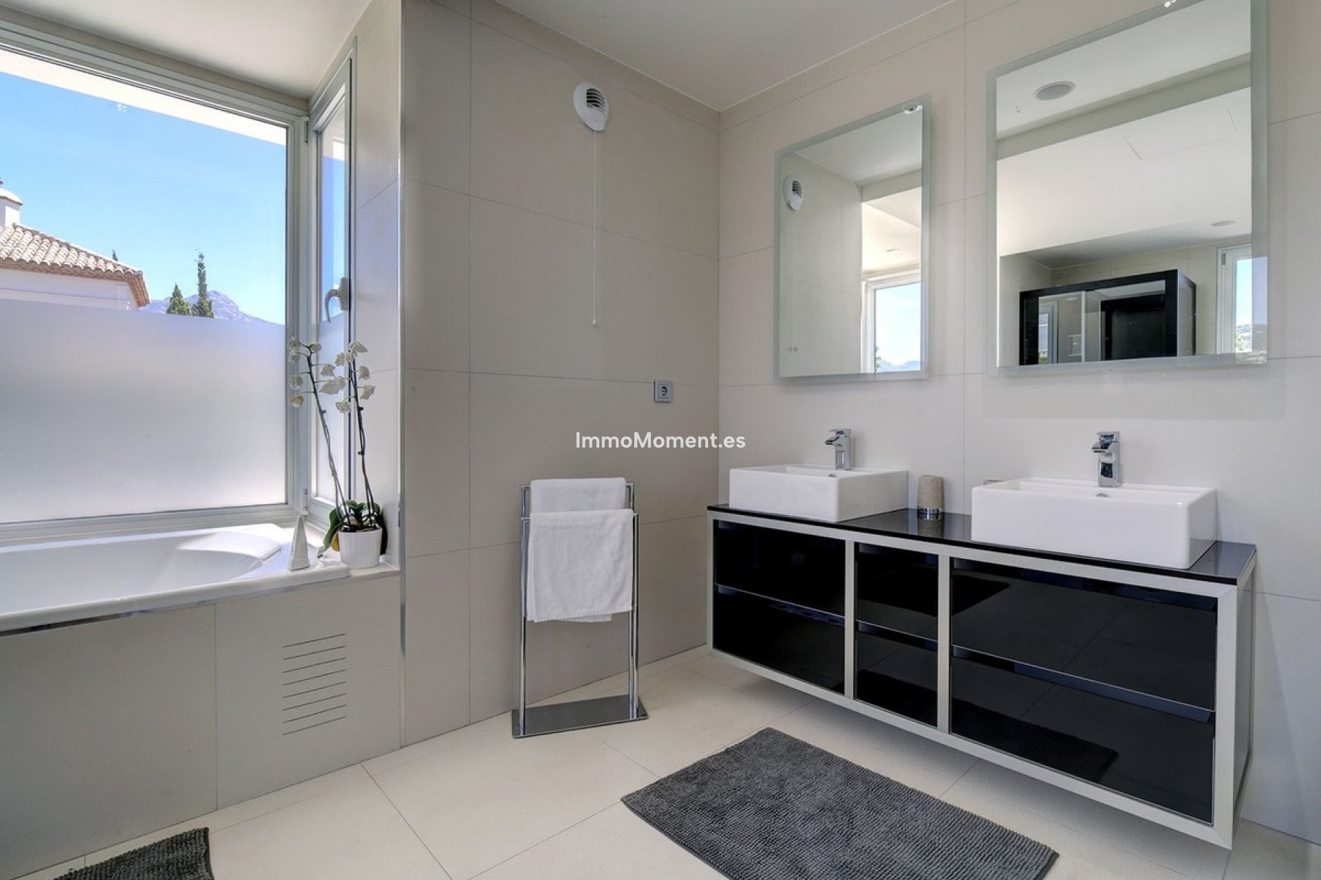 Wiederverkauf - Freistehende Villa - Marbella - Nueva Andalucía