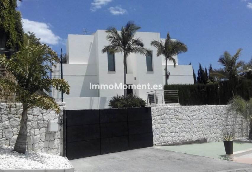 Wiederverkauf - Freistehende Villa - Marbella - Nueva Andalucía