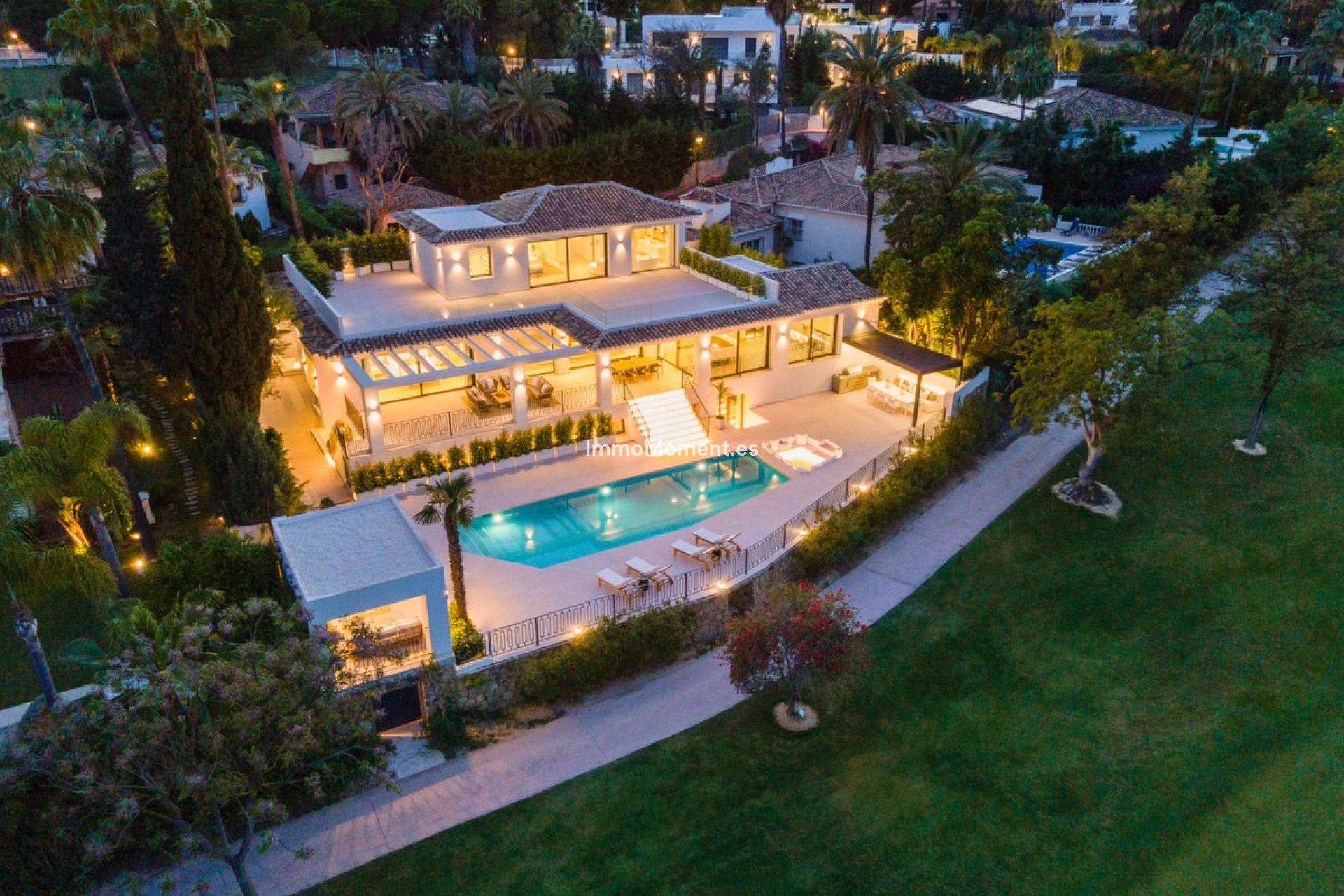Wiederverkauf - Freistehende Villa - Marbella - Nueva Andalucía