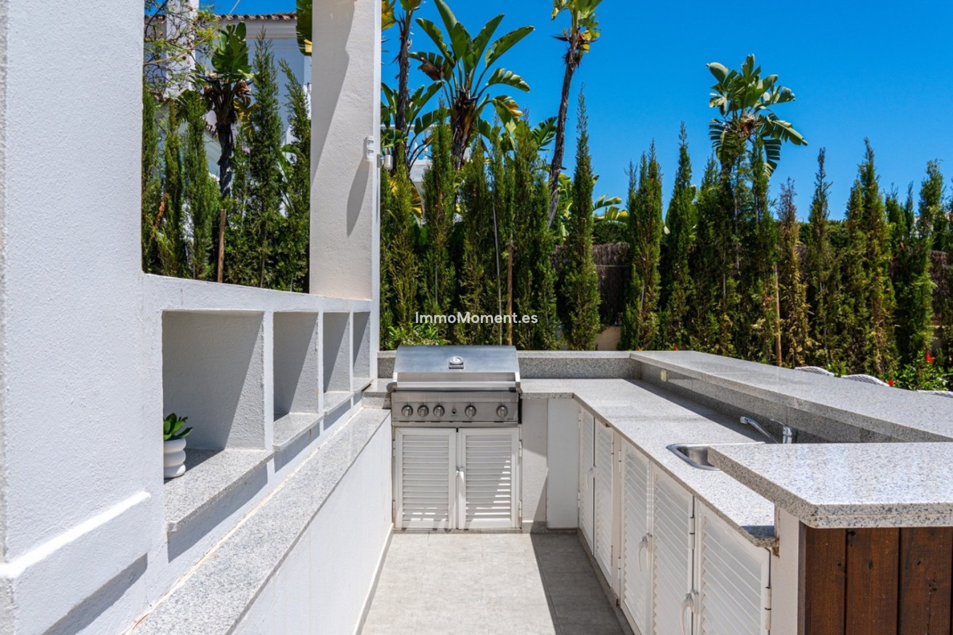 Wiederverkauf - Freistehende Villa - Marbella - Nueva Andalucía