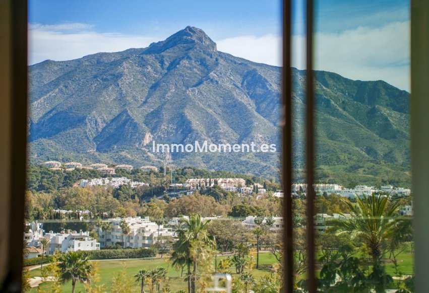 Wiederverkauf - Freistehende Villa - Marbella - Nueva Andalucía