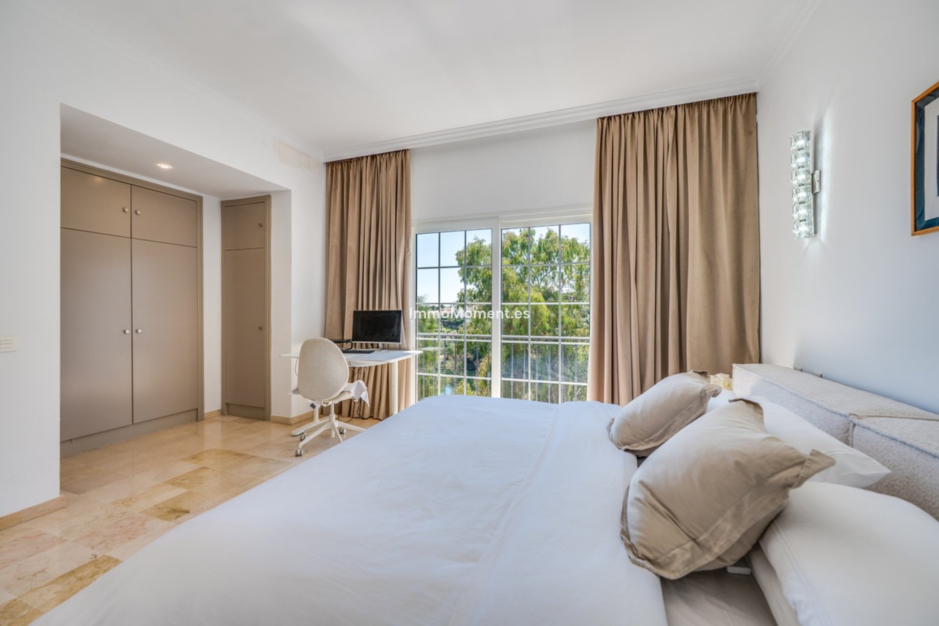 Wiederverkauf - Freistehende Villa - Marbella - Nueva Andalucía