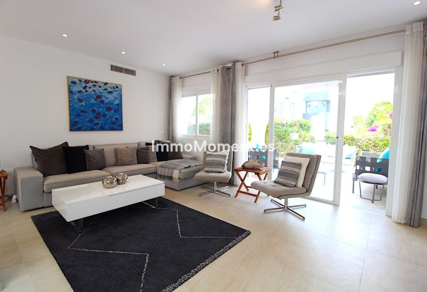 Wiederverkauf - Freistehende Villa - Marbella - Nueva Andalucía