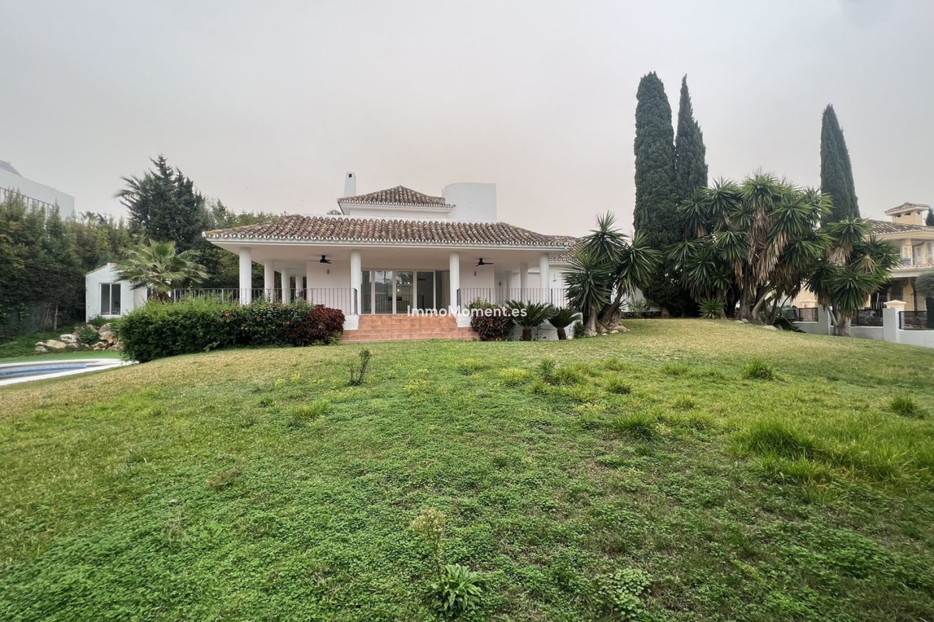 Wiederverkauf - Freistehende Villa - Marbella - Nueva Andalucía