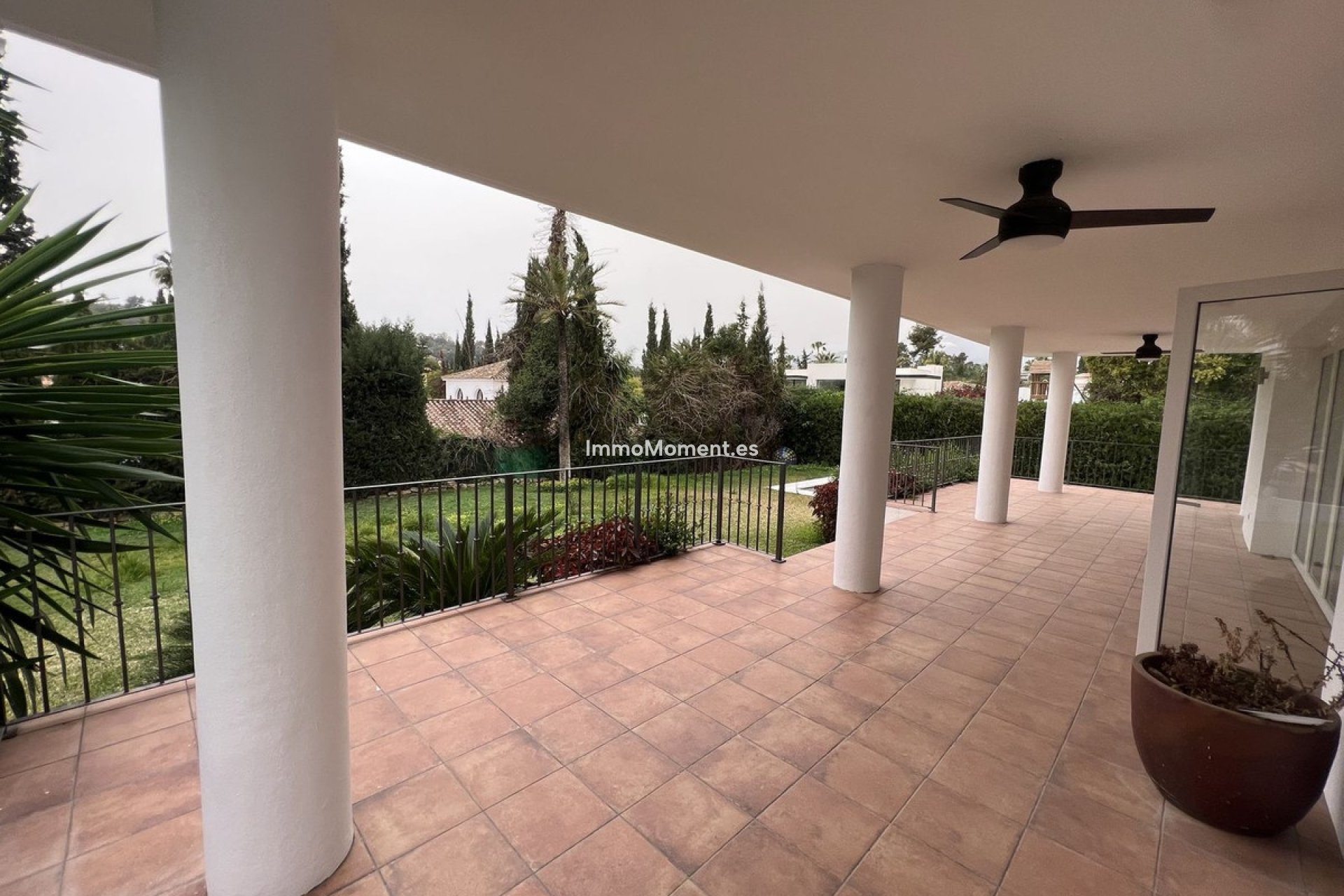 Wiederverkauf - Freistehende Villa - Marbella - Nueva Andalucía