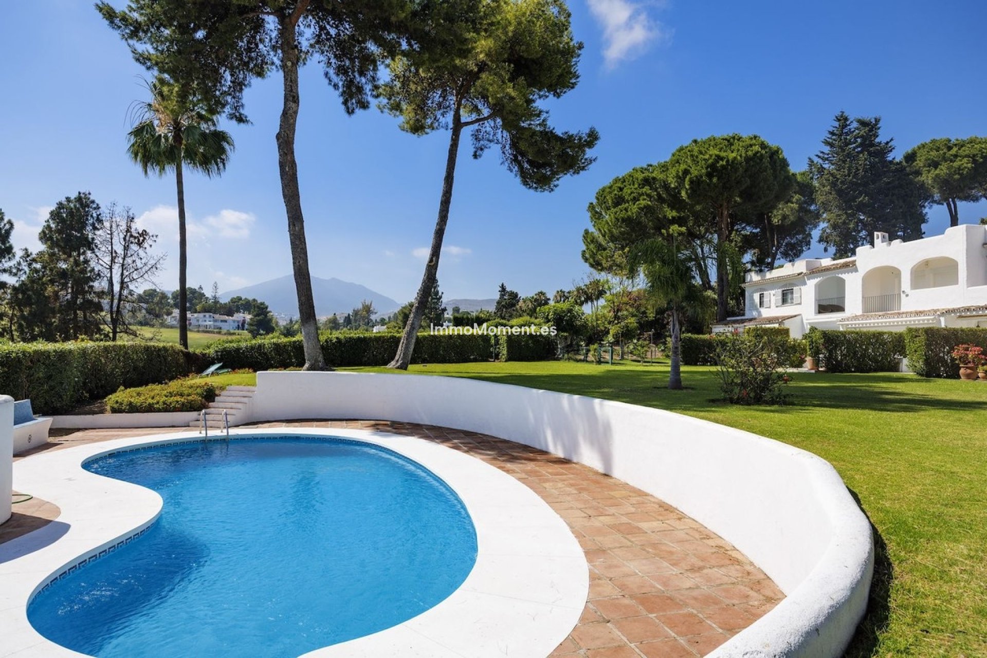 Wiederverkauf - Freistehende Villa - Marbella - Nueva Andalucía