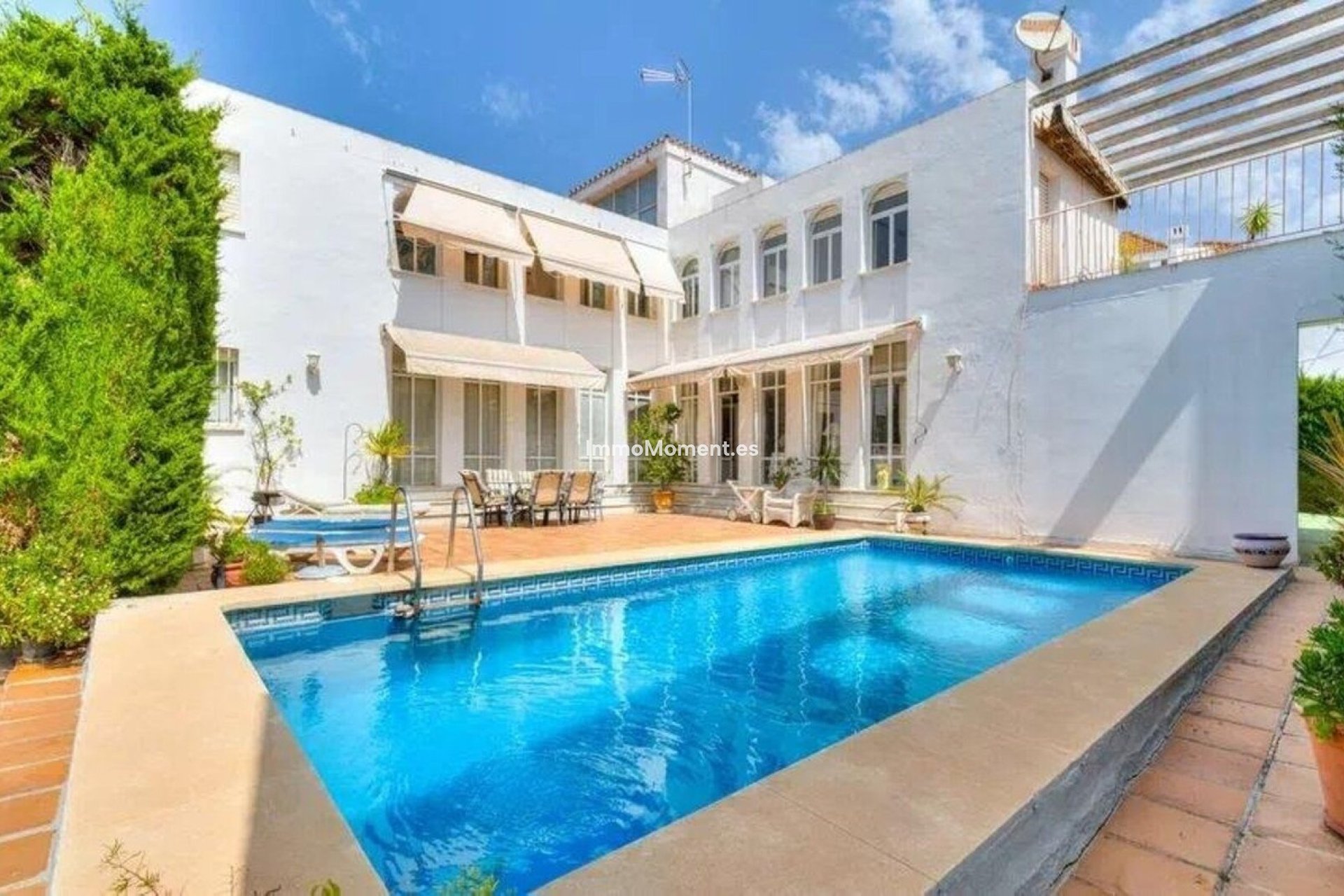 Wiederverkauf - Freistehende Villa - Marbella - Nueva Andalucía