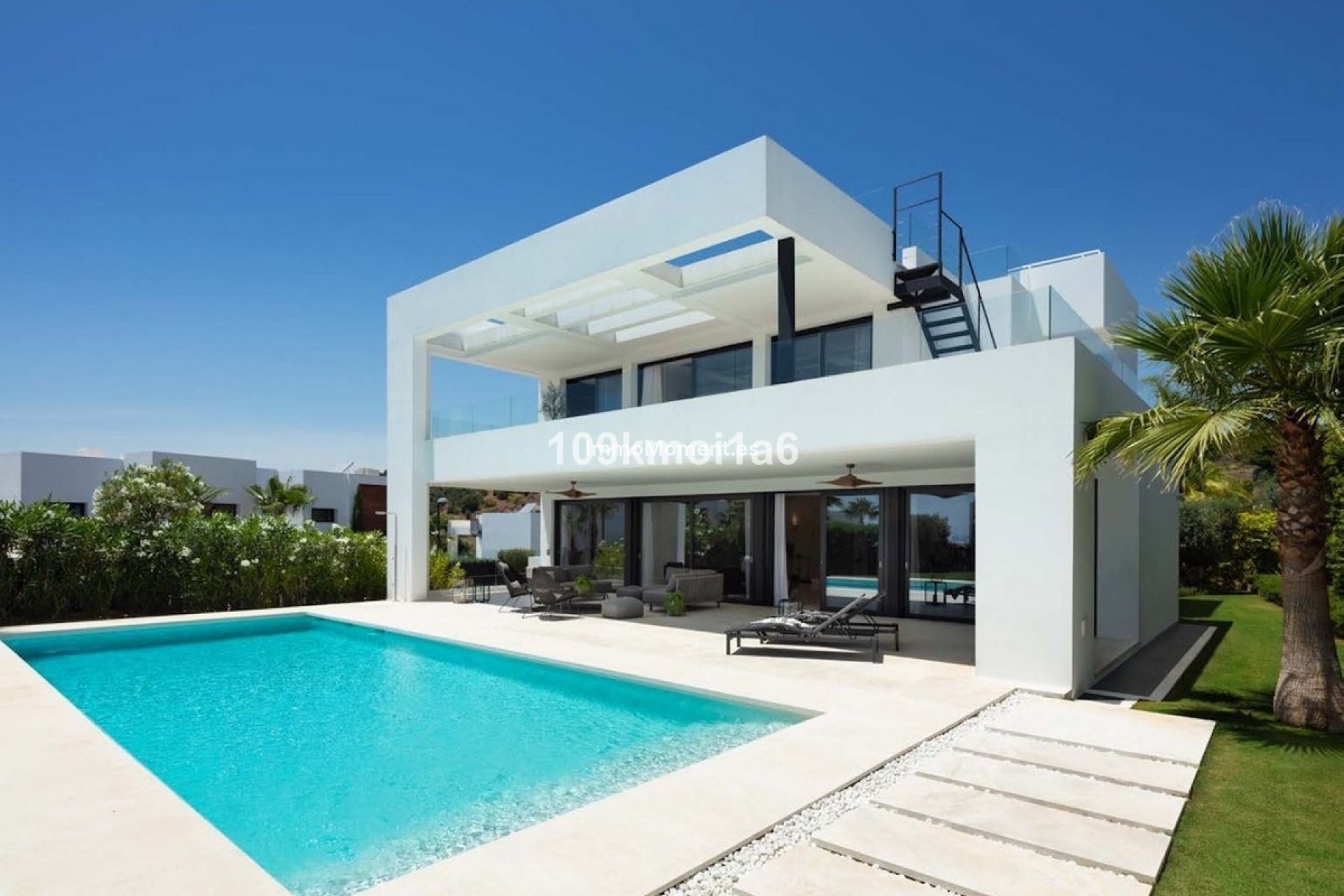 Wiederverkauf - Freistehende Villa - Marbella - Nueva Andalucía