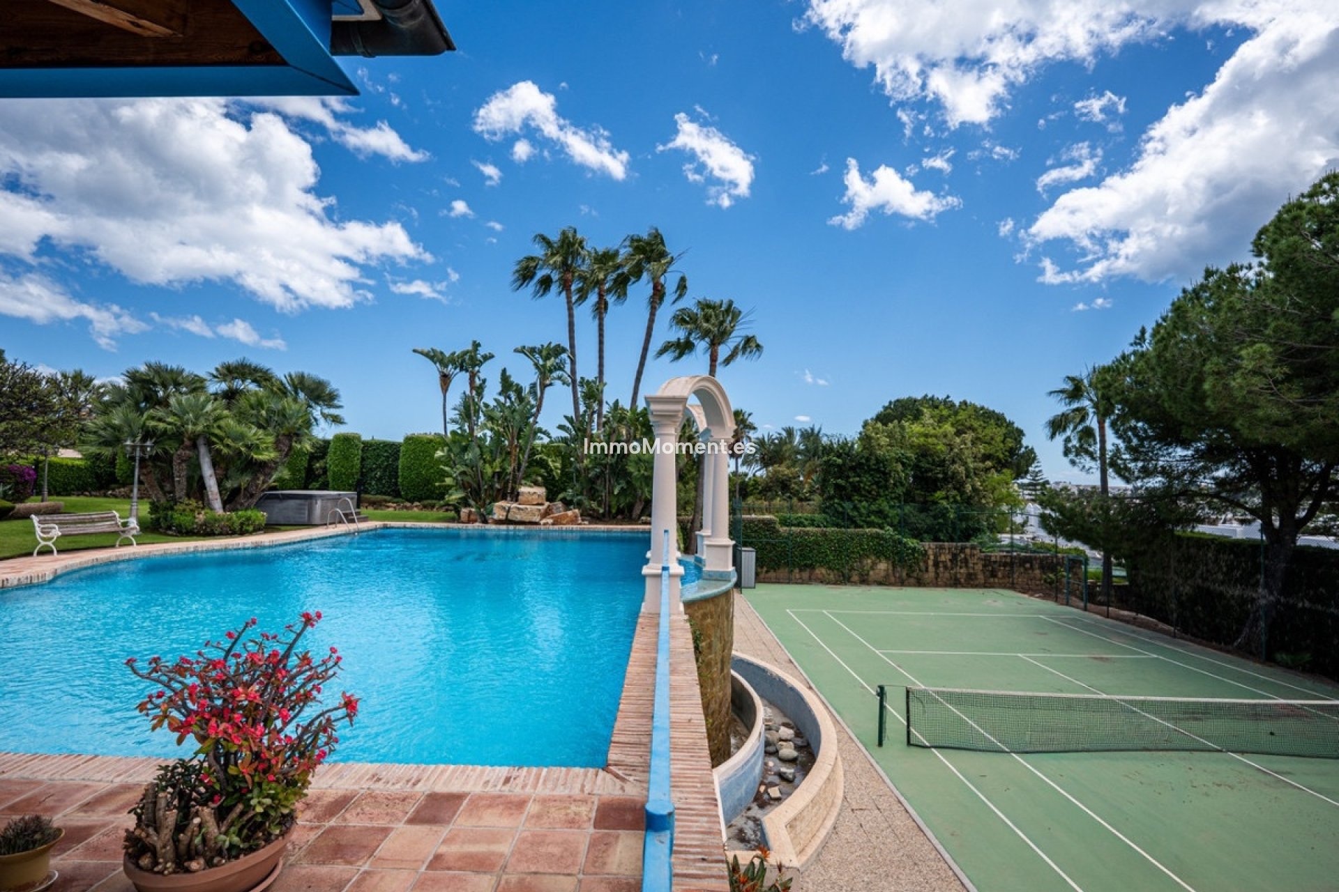 Wiederverkauf - Freistehende Villa - Marbella - Nueva Andalucía