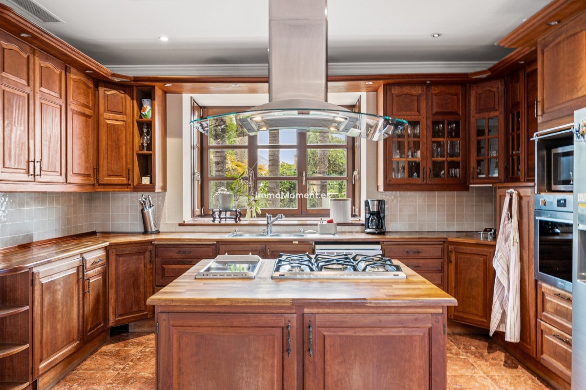 Wiederverkauf - Freistehende Villa - Marbella - Nueva Andalucía