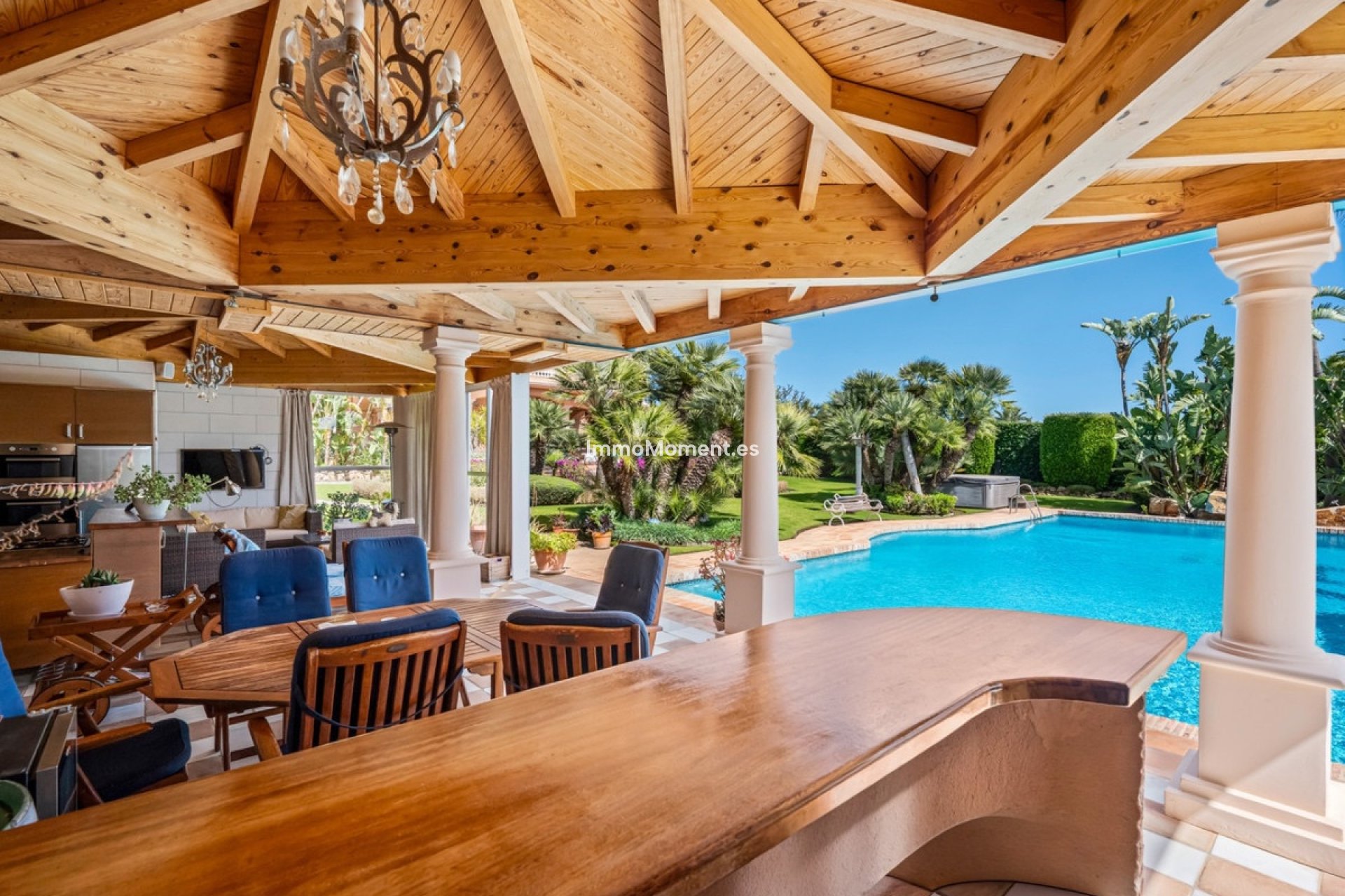Wiederverkauf - Freistehende Villa - Marbella - Nueva Andalucía