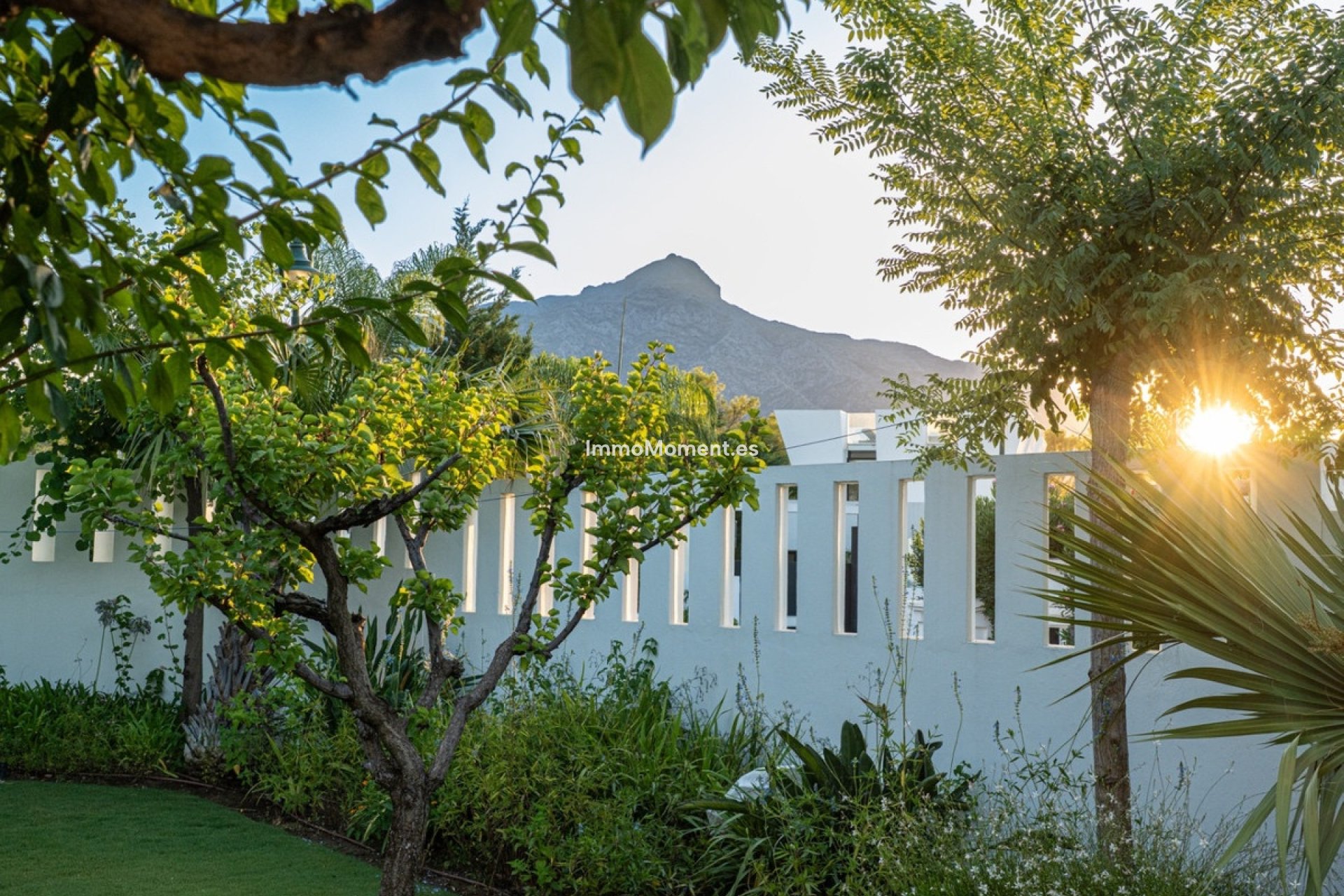 Wiederverkauf - Freistehende Villa - Marbella - Nueva Andalucía