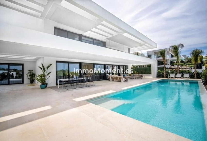 Wiederverkauf - Freistehende Villa - Marbella - Nueva Andalucía