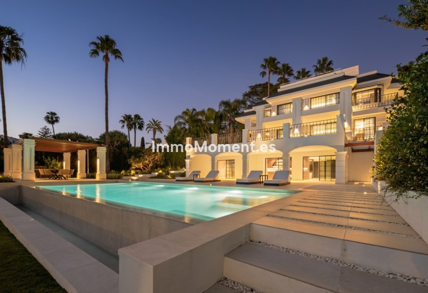 Wiederverkauf - Freistehende Villa - Marbella - Nueva Andalucía