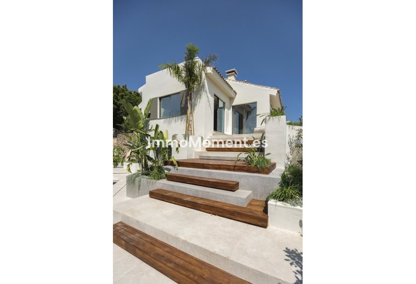 Wiederverkauf - Freistehende Villa - Marbella - Nueva Andalucía