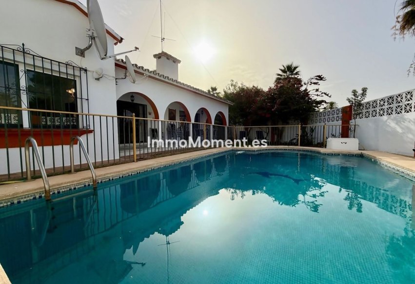 Wiederverkauf - Freistehende Villa - Marbella - Nueva Andalucía