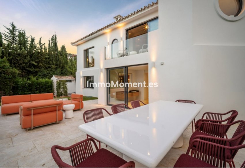 Wiederverkauf - Freistehende Villa - Marbella - Nueva Andalucía