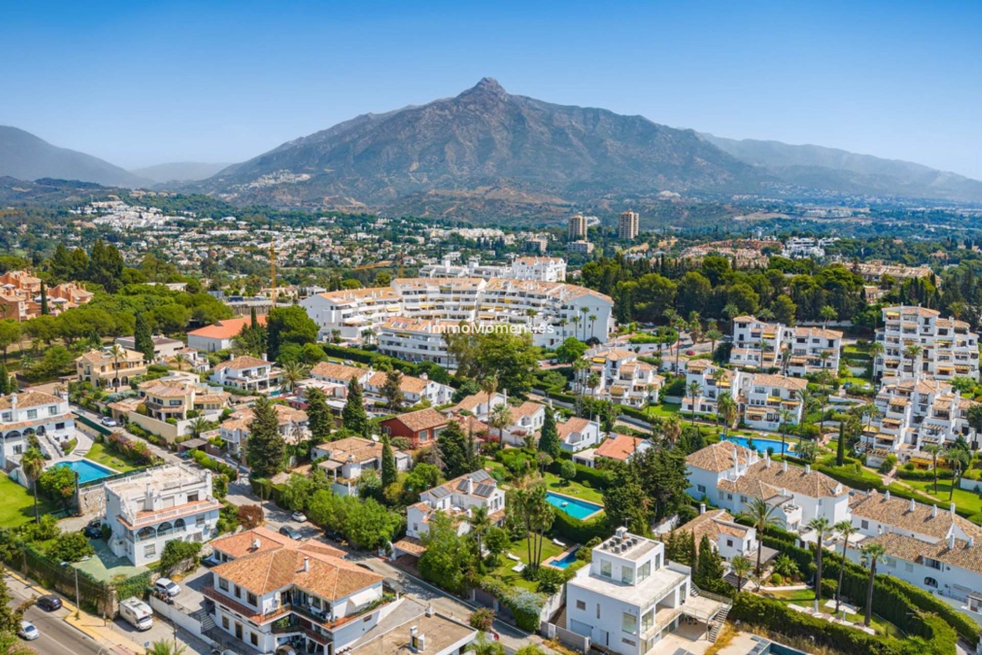 Wiederverkauf - Freistehende Villa - Marbella - Nueva Andalucía