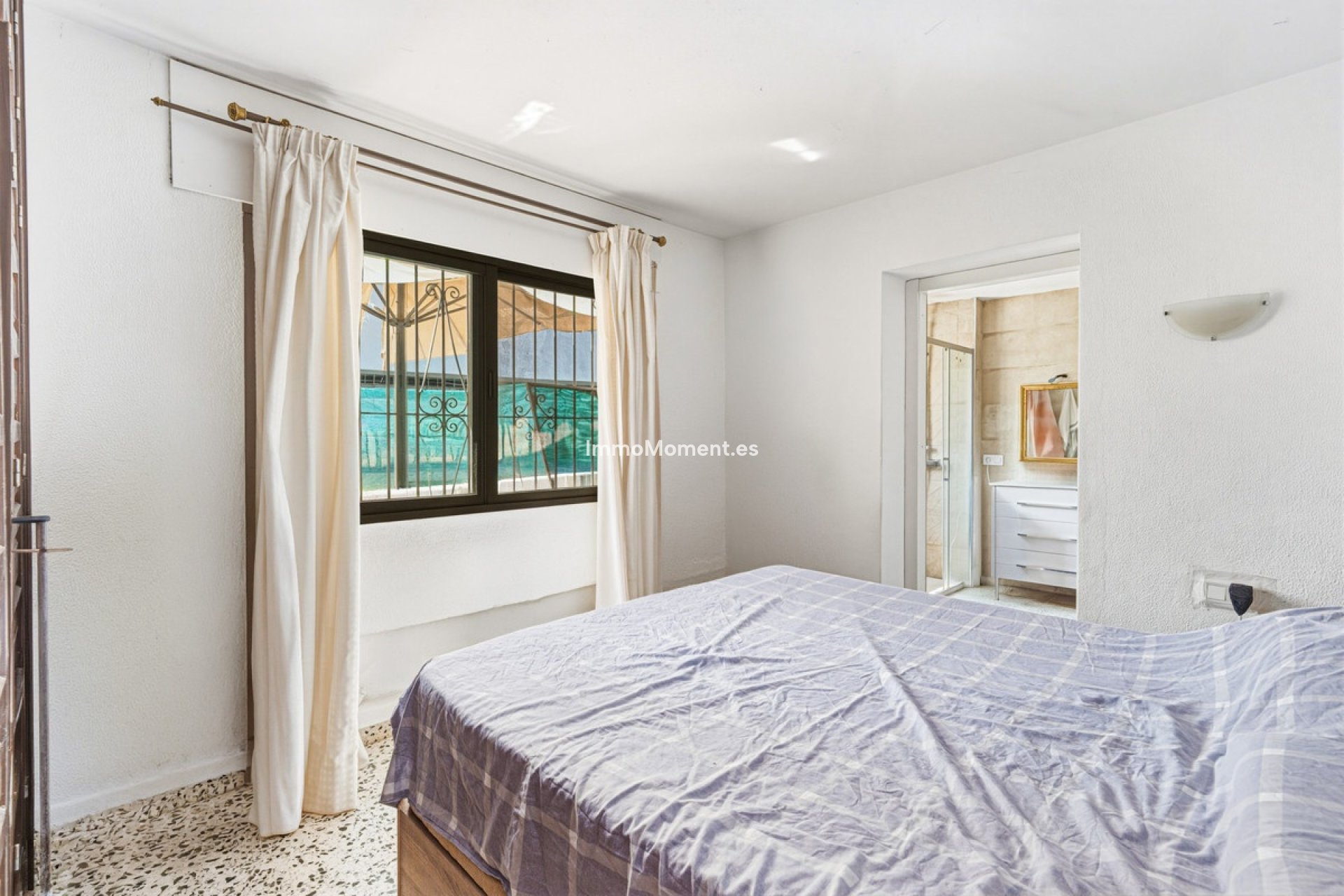 Wiederverkauf - Freistehende Villa - Marbella - Nueva Andalucía