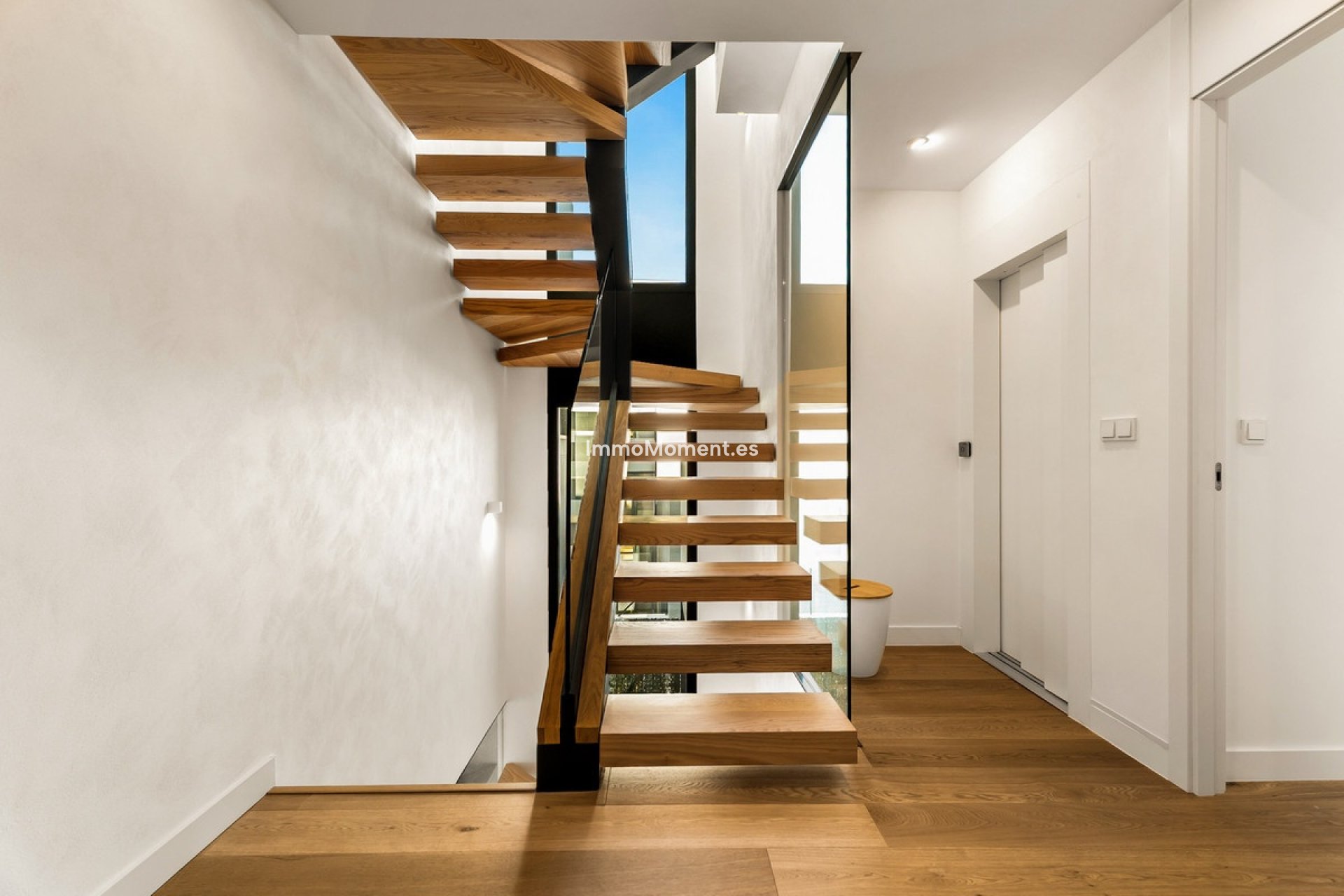 Wiederverkauf - Freistehende Villa - Marbella - Río Real