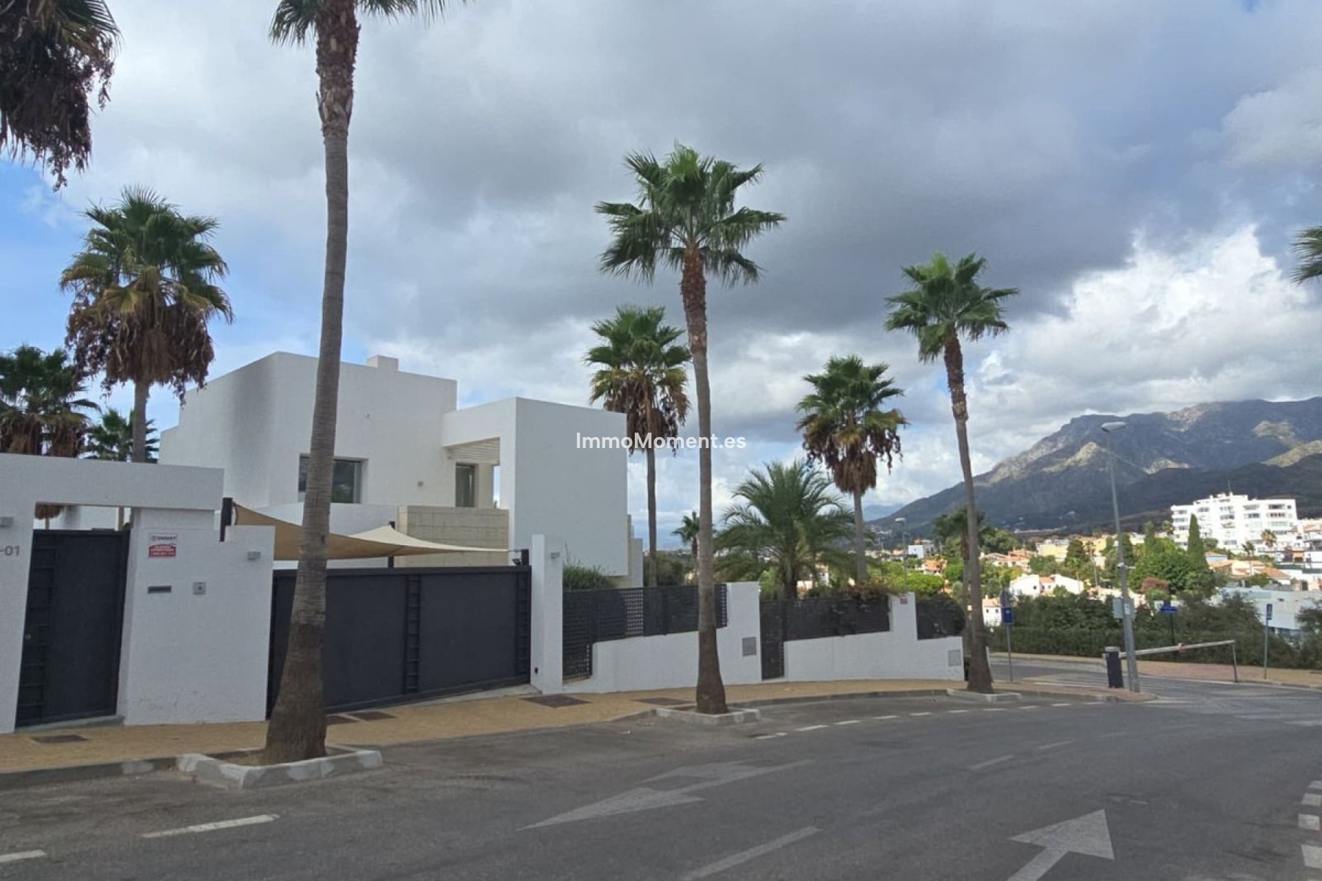 Wiederverkauf - Freistehende Villa - Marbella - Río Real